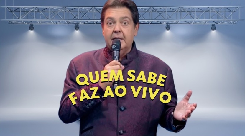 foto mostra o apresentador Fautão falando a frase quem sabe faz ao vivo, em alusão sobre a importância das lives